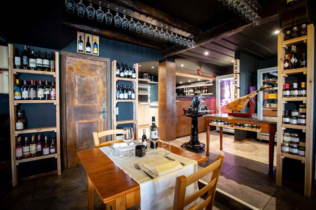 Osteria Pozzo Hotel Locarno Exterior photo